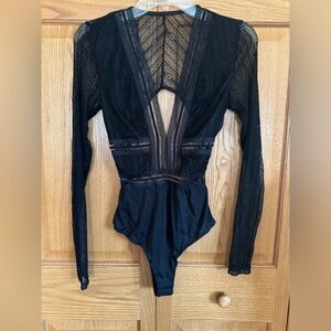 Lulus Casita Black Sheer Lace Long Sleeve Bodysuit Small
